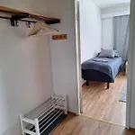 Cozy With Free Parking Appartamento *