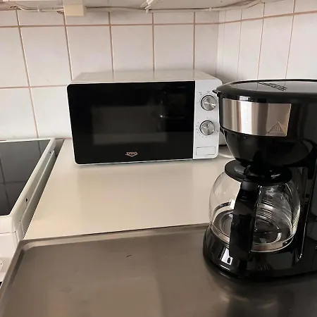 Cozy With Free Parking Apartamento *