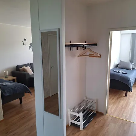 Cozy With Free Parking *